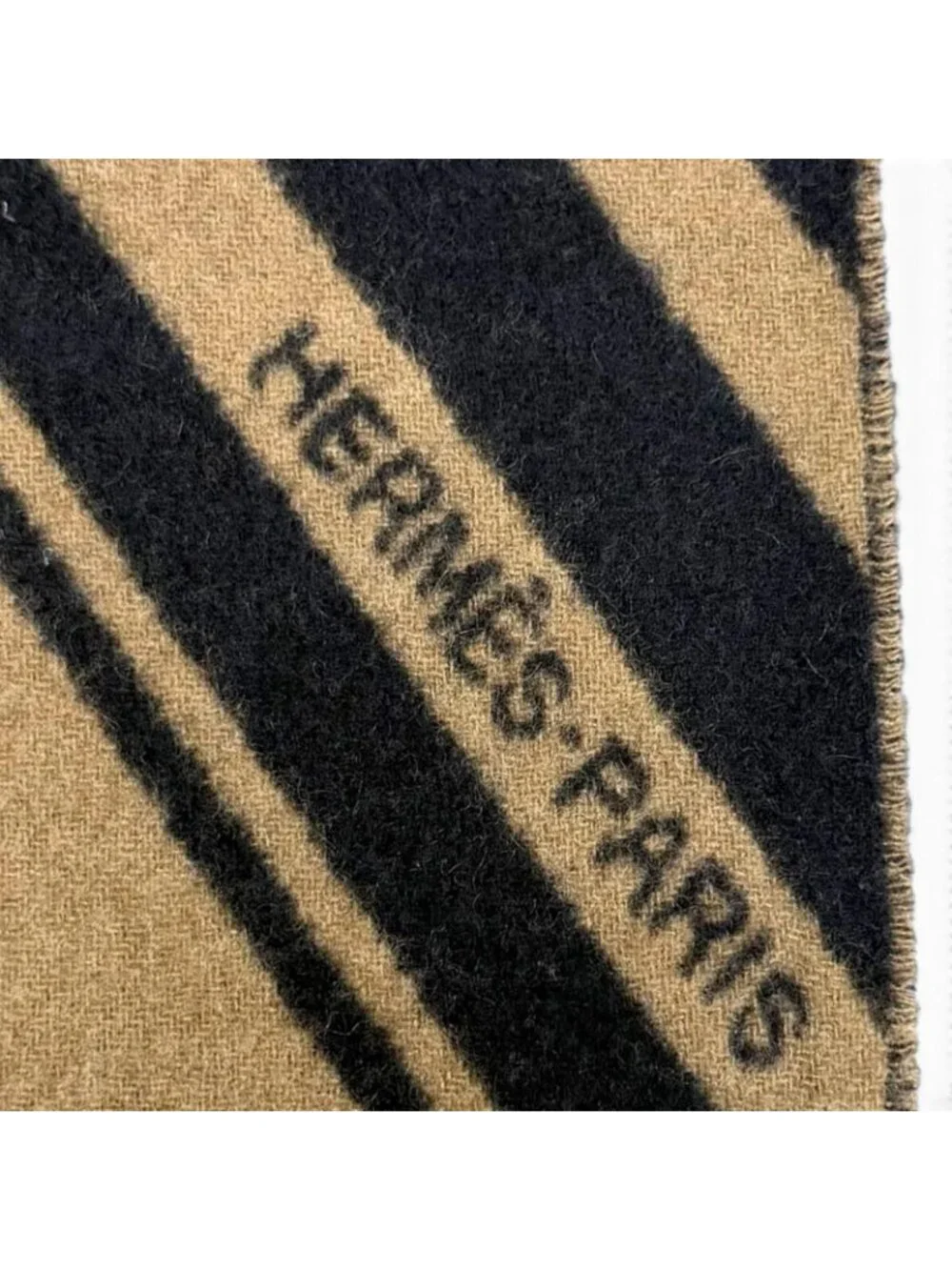 Hermes Sangles en Zigzag Cashmere 100% Etoupe Marine Fringe Scarf Brown Navy
